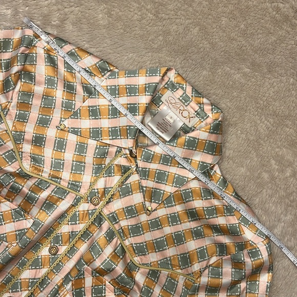 LaROK Western Silk Top - Picture 11 of 12